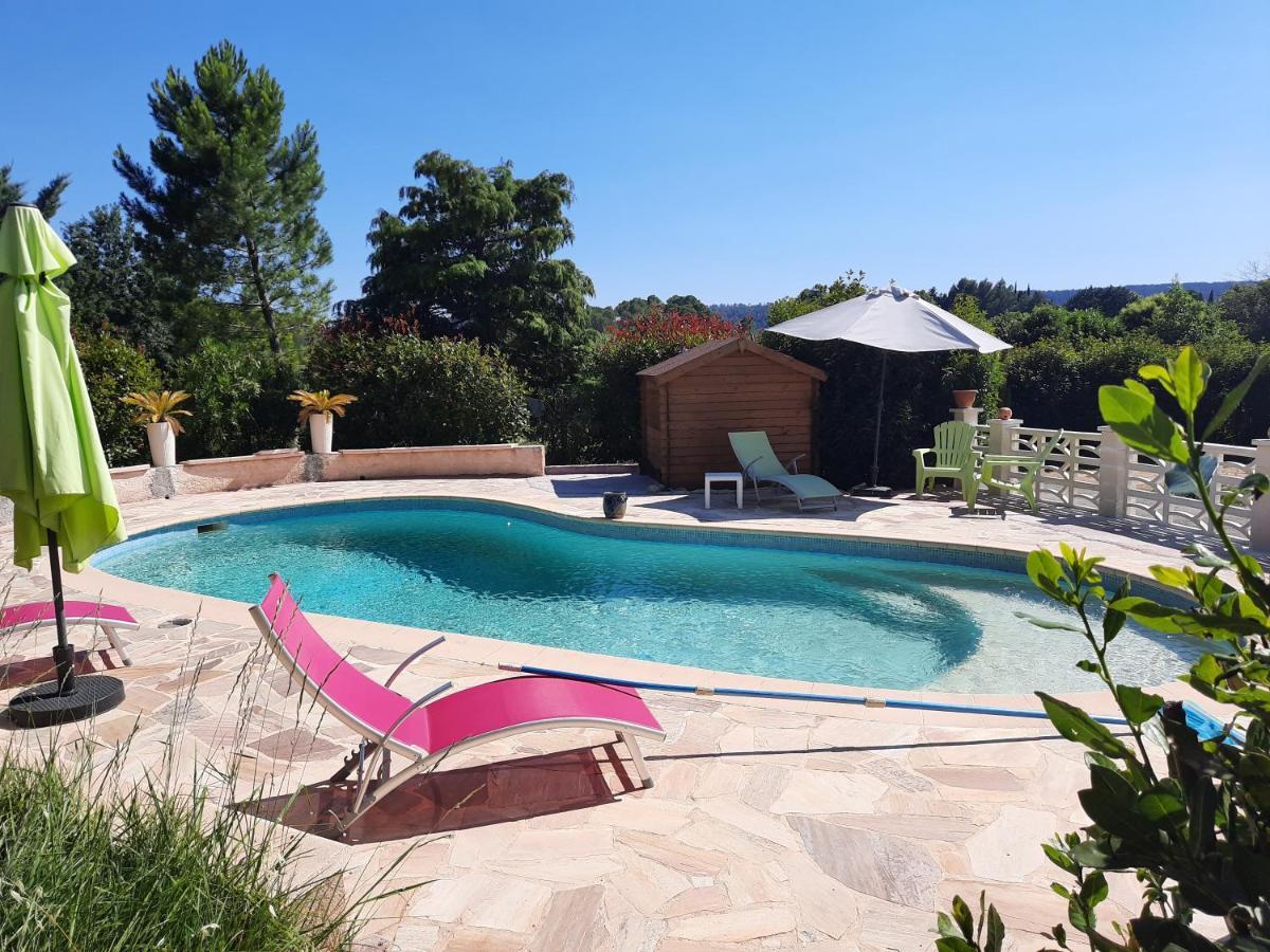 Villa Lei Rigaue Salernes Bagian luar foto